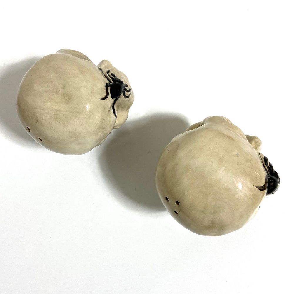 Skull Salt Pepper Shakers Blue Sky Halloween NEW - Picture 8 of 13